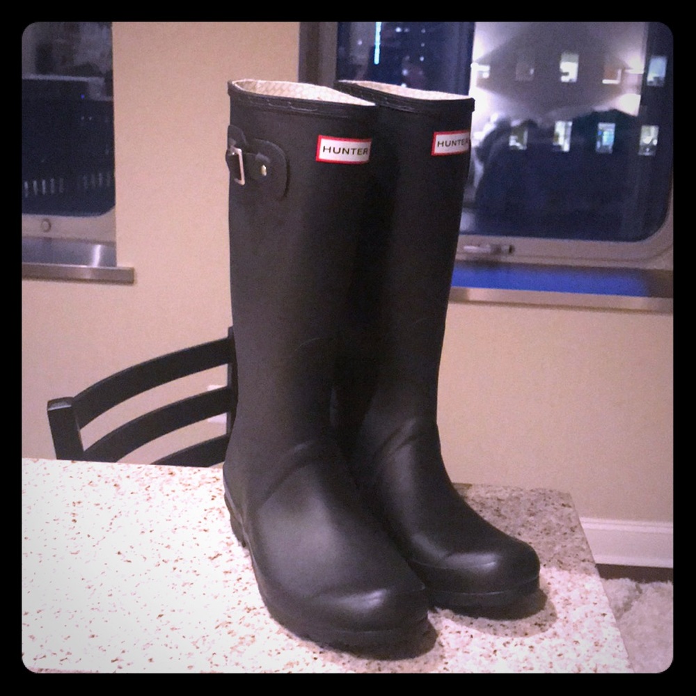Hunter boots size 9 matte black tall